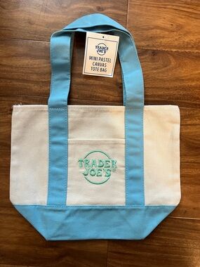NWT Trader Joe’s Mini Tote Bag in Pastel Blue